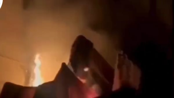 إشعال النار داخل