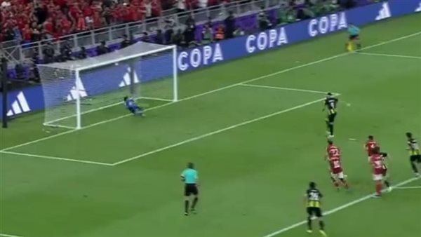 لحظة تصدي الشناوي