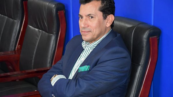 وزير الرياضة