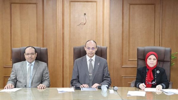 عميد كلية الطب بجامعة