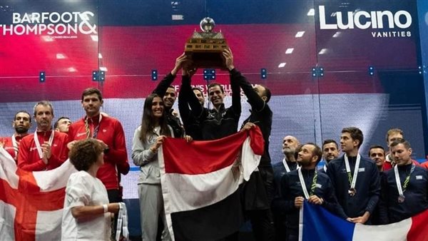 احتفال منتخب الاسكواش