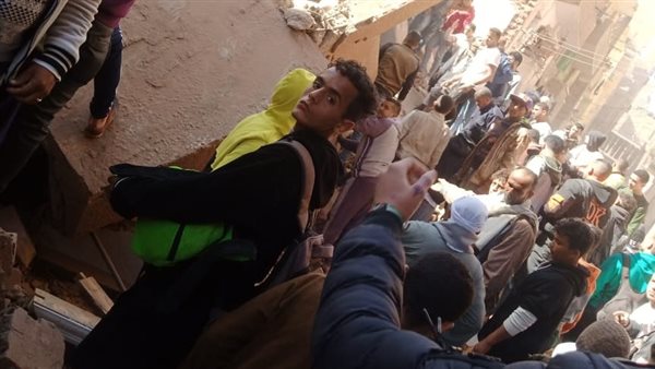 جانب من انهيار منزل