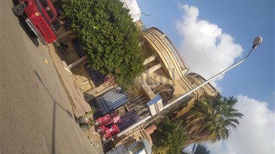 السيطرة على حريق نشب داخل مصحة نفسية بالشروق| صور