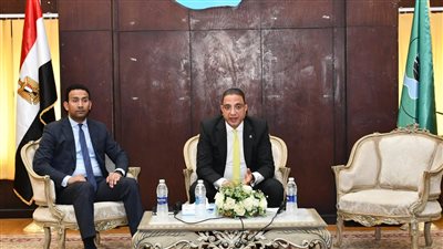 محافظ الفيوم يهنئ الإخوة الأقباط بعيد الميلاد المجيد