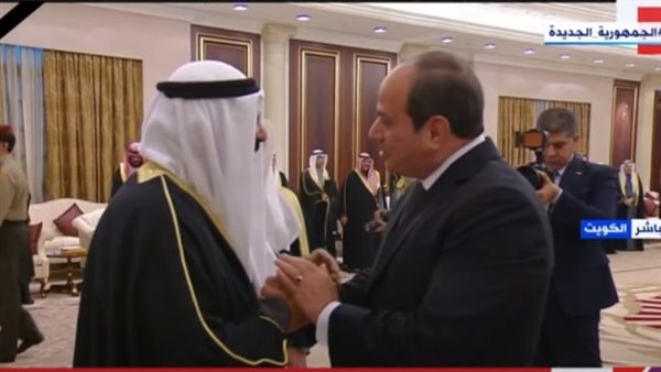 الرئيس السيسي يقدم