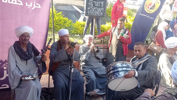 احتفالات أهالي قنا