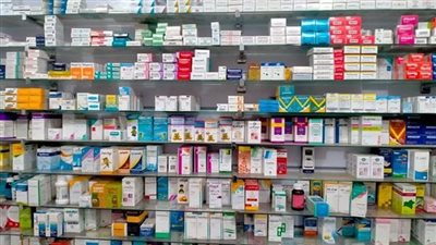 بلاغ يتهم مسؤولي شركة المتحدة للصيادلة بإصدار 30 شيكا دون رصيد