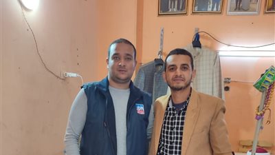 هروح لشيخ الأزهر حافي لو طلبني.. أشهر ترزي للزي الأزهري: بفصّل لشيوخ الفضائيات والمهنة بتنقرض| فيديو