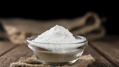 طريقة عمل السحلب بالنشا في البيت بمكونات بسيطة.. مشروب شتوي رائع 