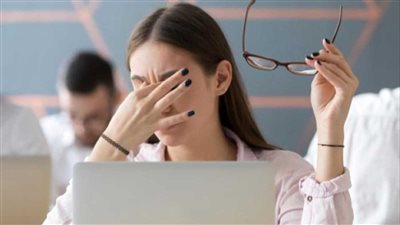 نصائح للحد من مخاطر شاشات الكمبيوتر على صحة العين