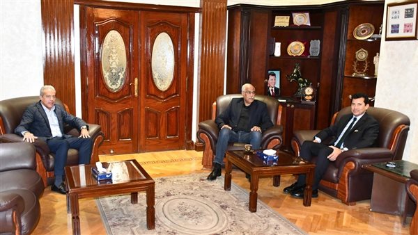 وزير الرياضة مع مجلس