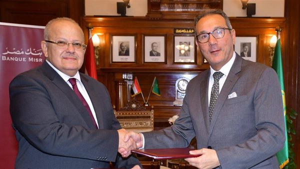 رئيس جامعة القاهرة