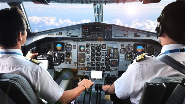 طيارين - أرشيفية