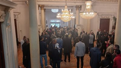 مش هنمشي هو يمشي.. هتافات داخل حزب الوفد تطالب برحيل يمامة