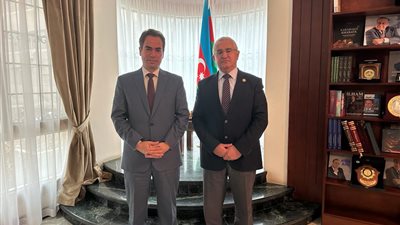 اتحاد كتاب إفريقيا وآسيا يبحث مع سفير أذربيجان التعاون الثقافي 