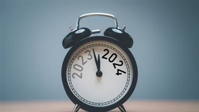 أجمل الصور للعام الجديد 2024.. بوسترات بابا نويل وشجرة الكريسماس ورجل الثلج