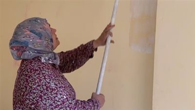 أم ولاء أشهر نقاشة في مدينة نصر: بشتغل فيها من عُمر 15 سنة | بث مباشر 