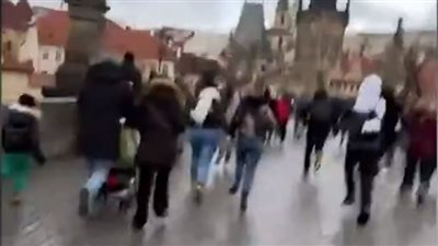 قتلى وعشرات المصابين في هجوم نفذه مسلح بجامعة براغ التشيكية