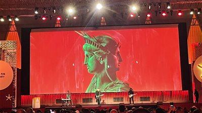 فريق كايروكي يغني تلك القضية في ختام الدورة السادسة من مهرجان الجونة السينمائي