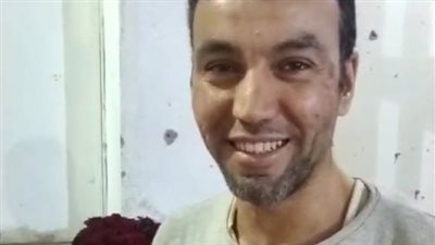 بوزع السعادة.. بائع ورد بشرم الشيخ: الروسيين أكتر ناس بتحب الورد وعارفين قيمته | بث مباشر 