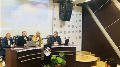 لجنة شئون اللاعبين باتحاد الكرة تجتمع بالأندية لشرح ربط نظام الانتقالات مع فيفا