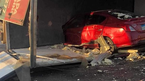 جانب من حادث طريق