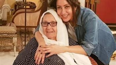 تعرض والدة لطيفة لوعكة صحية ونقلها للمستشفى.. والفنانة: أمي العظيمة القوية الصامدة ربنا يشفيكي 