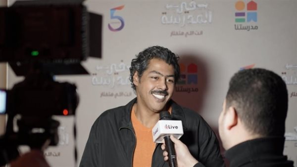 عمر مصطفى متولي