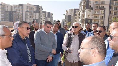 نائب رئيس هيئة المجتمعات يكلف بإنهاء توصيل مرافق وحدات جنة 3 خلال 6 أشهر 