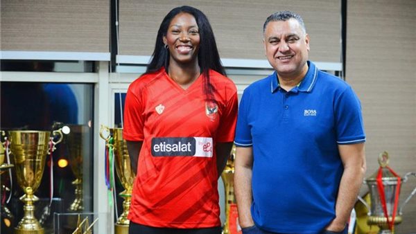 أوريليا إيباتومبو