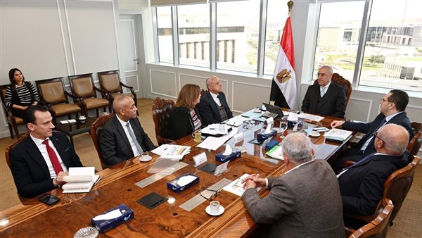 اجتماع وزير الإسكان