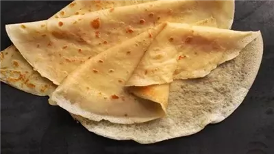 مش هتكلفك حاجة.. طريقة عمل العيش السوري بدون لبن.. مكون واحد يحوله إلى كريب طري