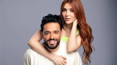رامي جمال يجتمع مع زوجته ناريمان في أغنية جديدة.. والأخيرة: اضغطوا عليه يعملي واحدة تانية