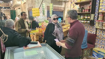 حملة موسعة على المحال التجارية والمطاعم في مدينة العريش