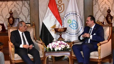 رئيس الرعاية الصحية يتابع التوسع في خدمات الكارت الموحد.. وإطلاق بوابات خدمات إلكترونية إضافية جديدة