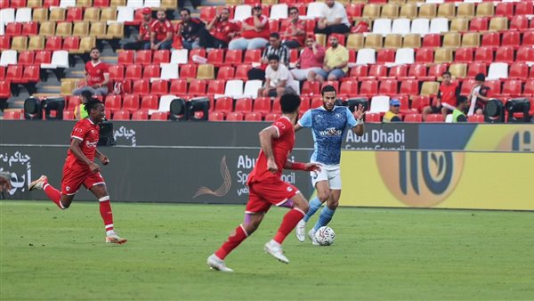 بيراميدز وفيوتشر