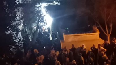 6 نعوش.. جنازة مهيبة لـ زوجين وأطفالهما الأربعة ضحايا حادث تسريب الغاز بالشرقية