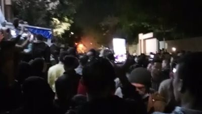 مشهد مهيب حضره المئات.. تشييع جثامين الأسرة المتوفية بالغاز في مشتول السوق بالشرقية | بث مباشر 