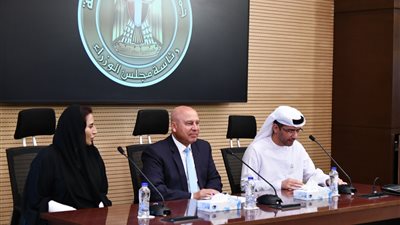 وزير النقل: استثمرنا 3.6 مليار جنيه لتطوير ميناء سفاجا البحري