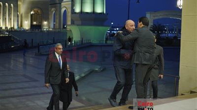 الخطيب على رأس الحضور في عزاء والدة حسام البدري 