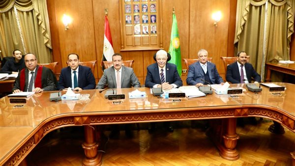 محافظ المنوفية وقيادات