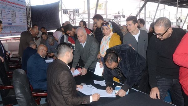 جانب من القرعة العلنية