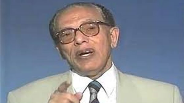 مصطفى محمود 