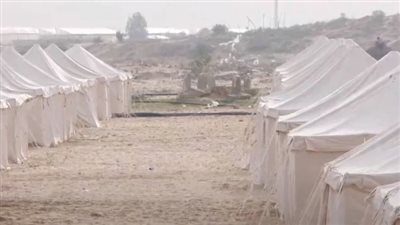 يستوعب أكثر من 1500 شخص.. الهلال الأحمر المصري ينشئ مخيما إغاثيا جنوب قطاع غزة| بث مباشر 