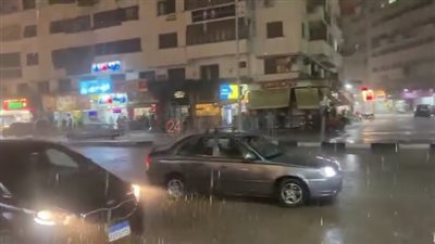 سقوط أمطار غزيرة على طنطا.. ومحافظ الغربية يرفع الطوارئ|صور 