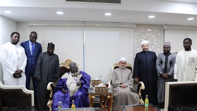 أمين البحوث الإسلامية يلتقي إمام الجامع الكبير بالسنغال للاستفادة من جهود الأزهر الدعوية