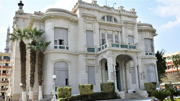 جامعة عين شمس 