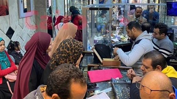 إقبال أهالي الأقصر