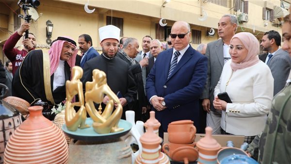 محافظ القاهرة والشيخ