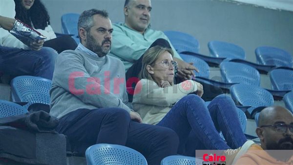 أوجستي بوش مدرب سلة